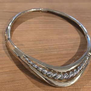 Vintage silver choker collar necklace with a modern multi-layer design